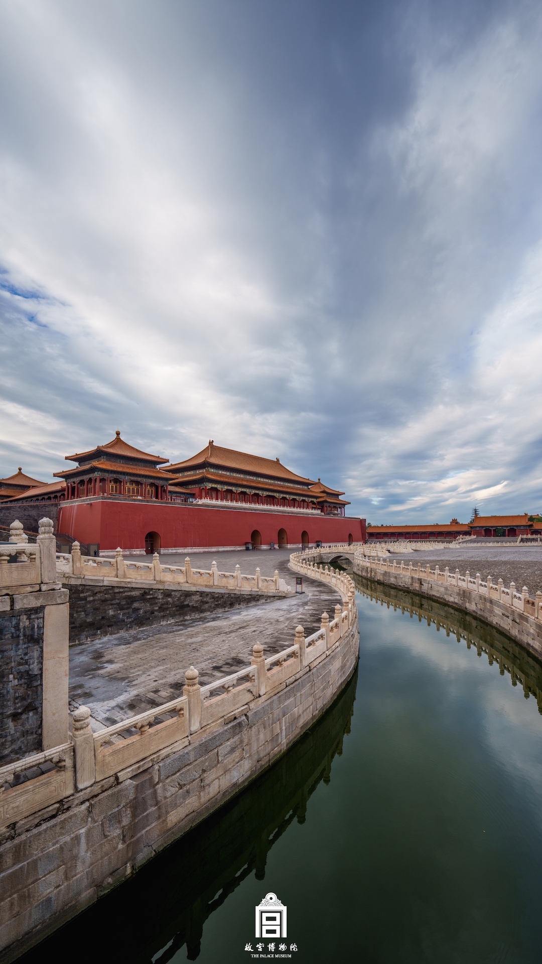 202409-午门-秋季-云@护城河